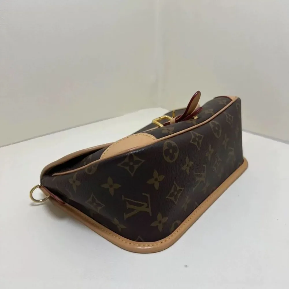 Louis Vuitton Women Pre-Loved Bag Very Good Condition